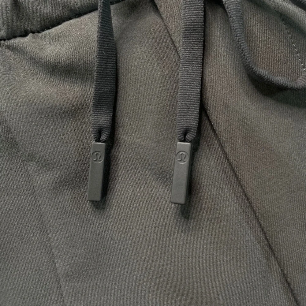 lululemon athletica lululemon license